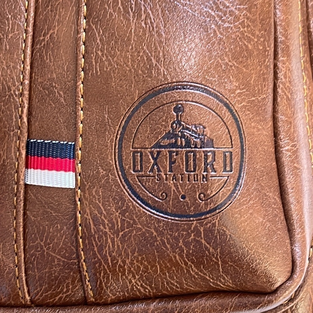 Oxford Station Vintage Style Unisex Crossbody Sling Bag Brown Vegan Leather - Picture 9 of 13